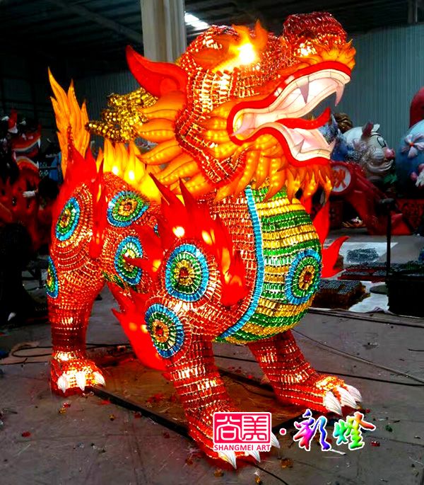 用什么材質(zhì)做花燈彩燈是自貢人想不到的？創(chuàng)意成就一方產(chǎn)業(yè)