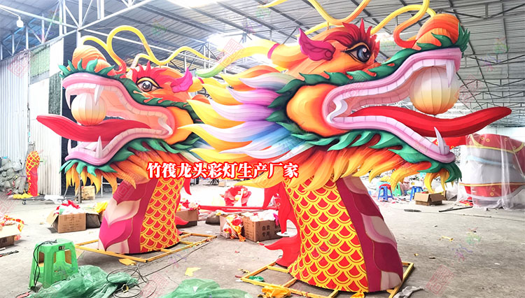 夜游竹筏龍舟為何成為許多景區(qū)的香餑餑？
